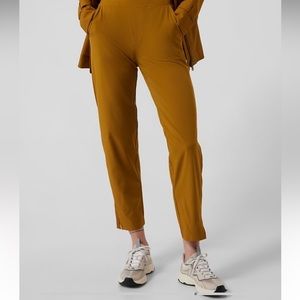NWT Athleta Brooklyn Ankle Pant, Brass Orange, Regular Size 6
